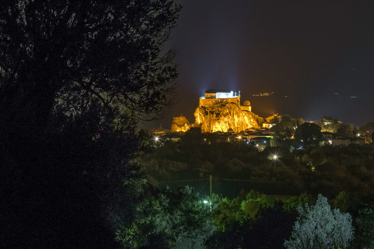 Παναγία Γλυκοφιλούσα (Πέτρα)